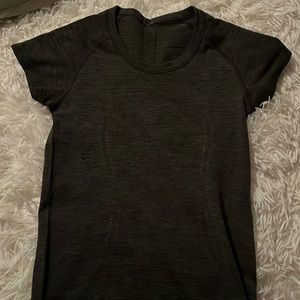 Lululemon dark grey swiftly tech